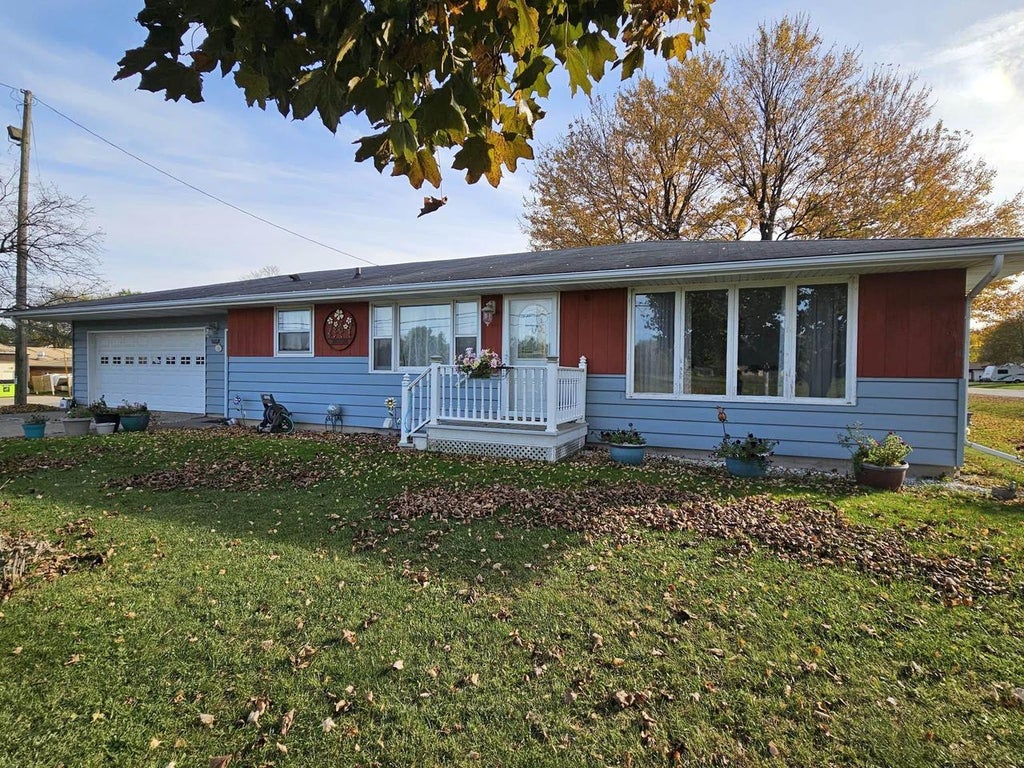 Photo of 908 W 14th STREET, Marshfield, WI 54449 (MLS # 22605248)
