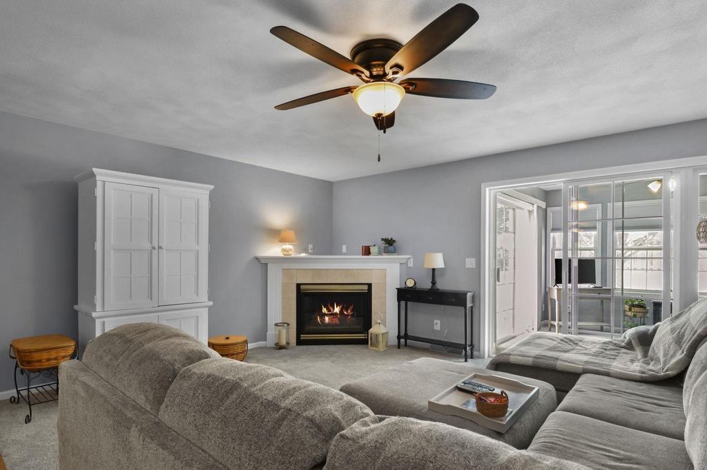 Photo of 1084 Stonewood CROSSING, Sun Prairie, WI 53590 (MLS # 2018158)