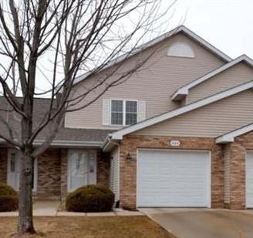 Photo of 1084 Stonewood CROSSING, Sun Prairie, WI 53590 (MLS # 2018158)