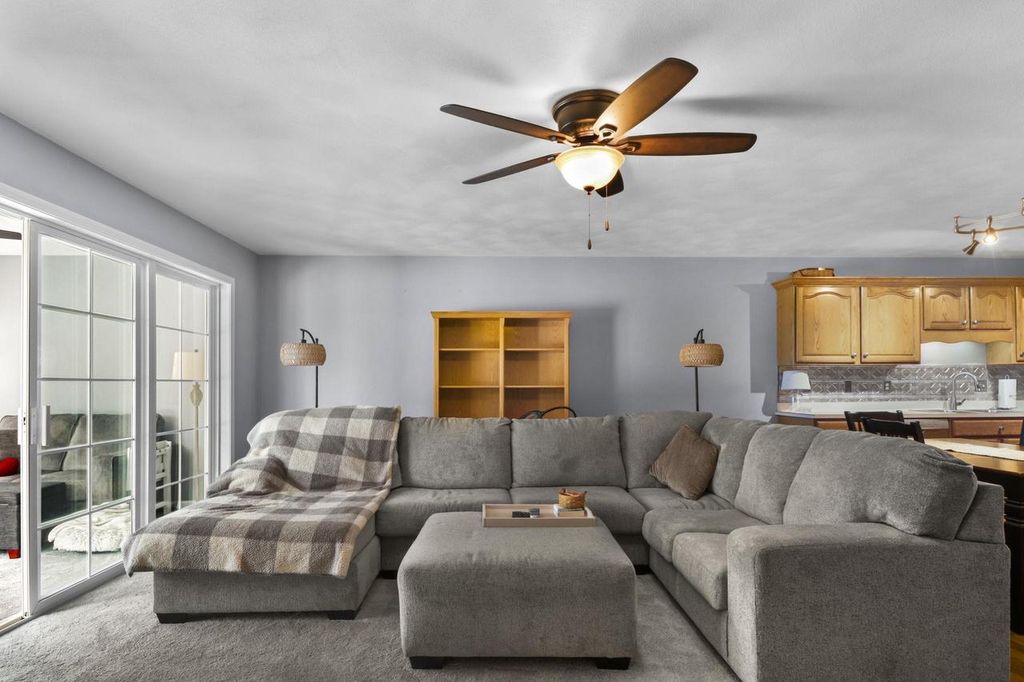 Photo of 1084 Stonewood CROSSING, Sun Prairie, WI 53590 (MLS # 2018158)