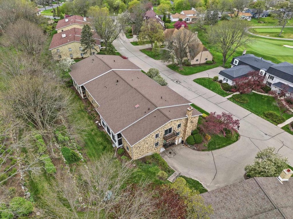 Photo of 25 Golf Course ROAD #E, Madison, WI 53704 (MLS # 2022387)