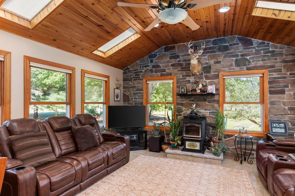 Photo of E11990 Bent Tree DRIVE, Baraboo, WI 53913 (MLS # 2031083)