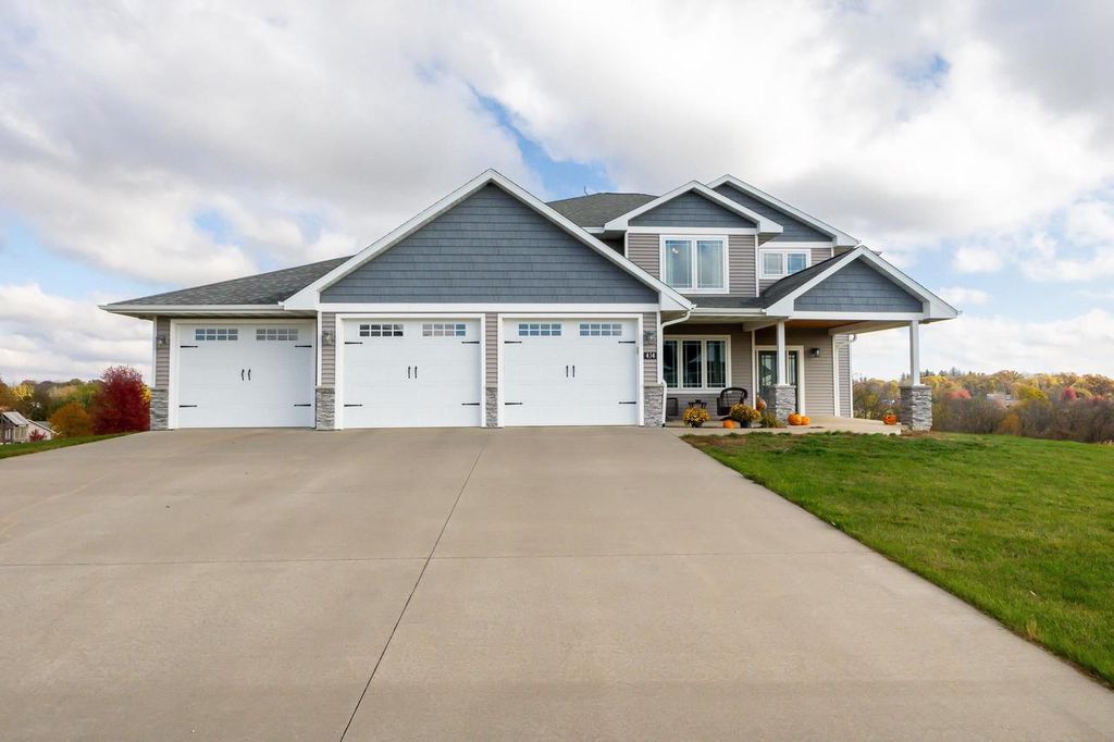 Photo of 434 White STREET, Benton, WI 53803 (MLS # 2011635)
