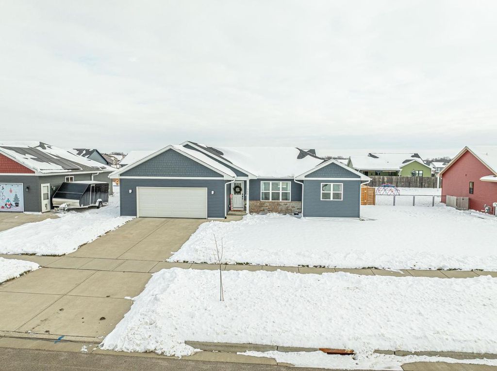 Photo of 364 S 7th STREET, Evansville, WI 53536 (MLS # 2013522)
