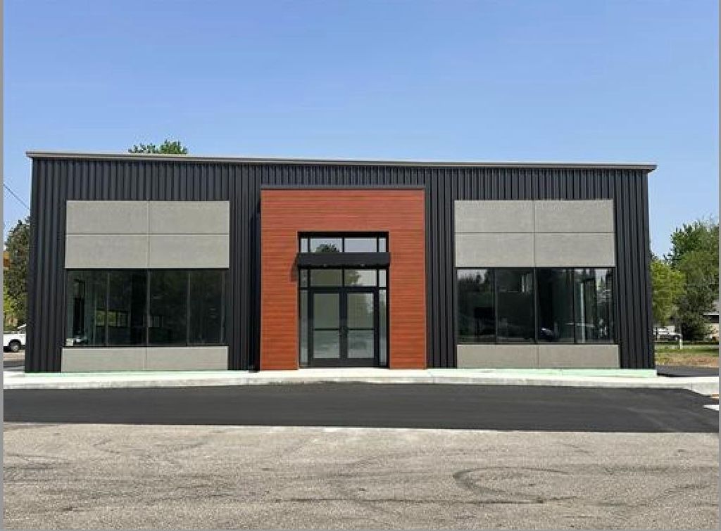 Photo of 2450 Post ROAD, Plover, WI 54467 (MLS # 22600070)