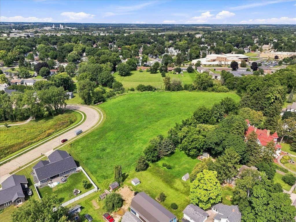 Photo of 300 Meadow LANE, Columbus, WI 53925 (MLS # 2031303)