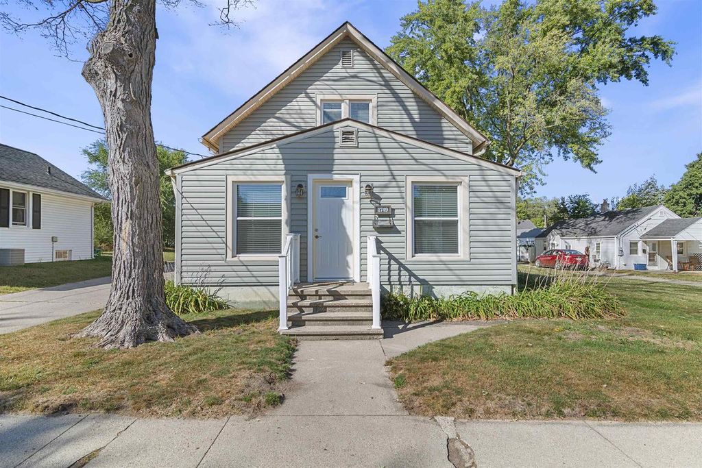 Photo of 1749 Forest AVENUE, Beloit, WI 53511 (MLS # 2009629)