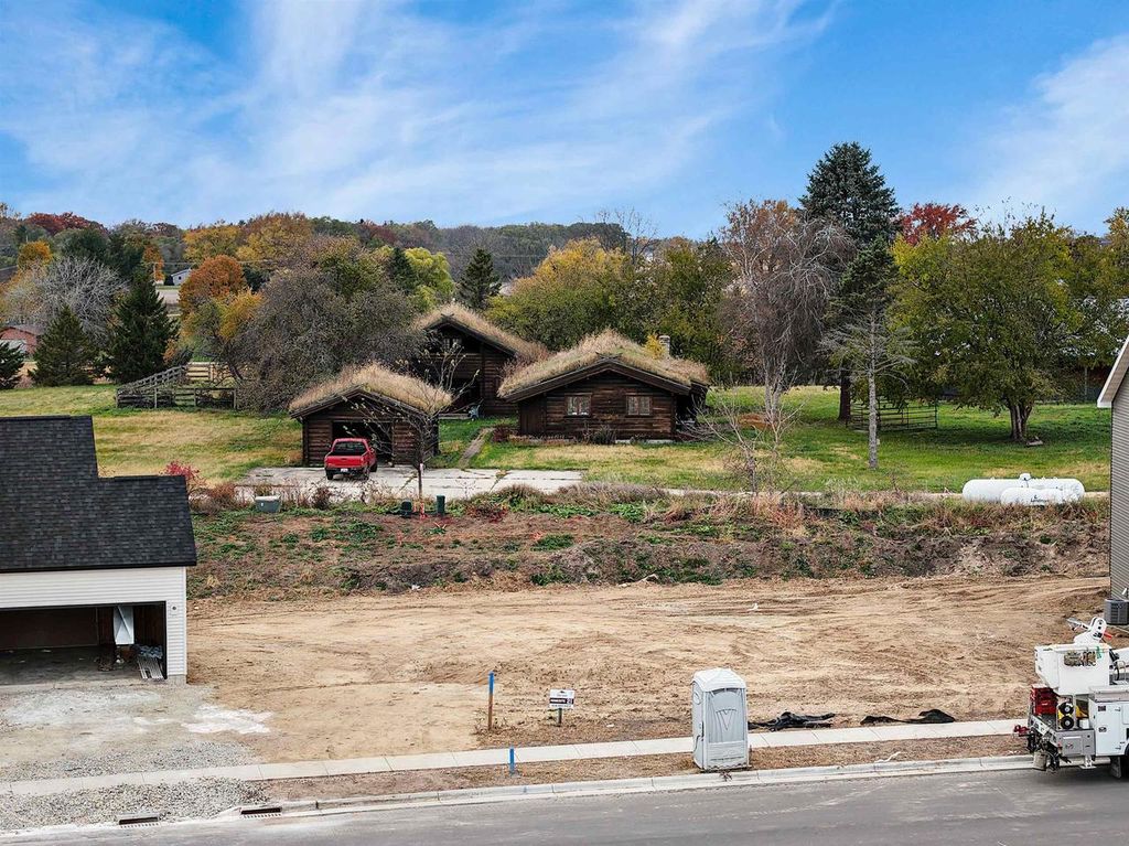 Photo of 1516 Dahlia DRIVE, Stoughton, WI 53589 (MLS # 2013341)