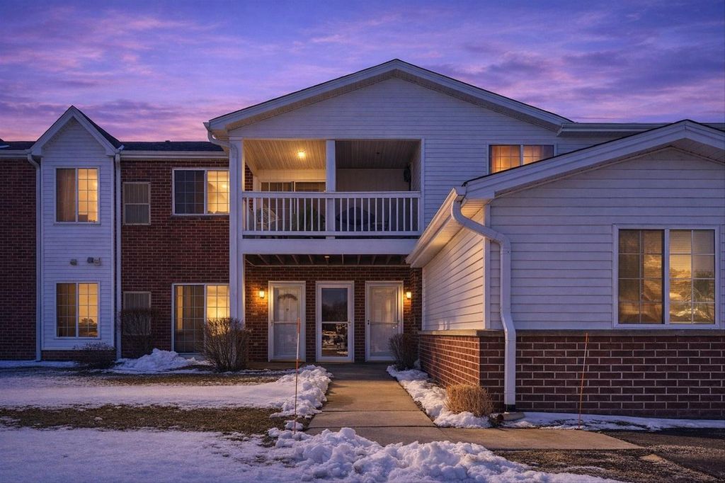 Photo of 2705 11th PLACE, Kenosha, WI 53140 (MLS # 1954690)