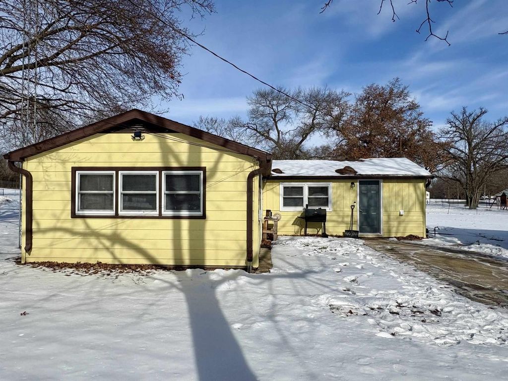 Photo of 3724 W 5th STREET, Afton, WI 53501 (MLS # 2015899)