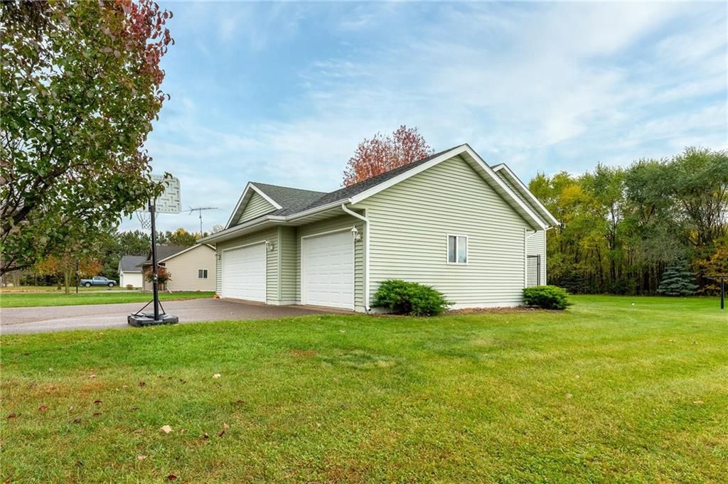 Photo of 13323 40th AVENUE, Chippewa Falls, WI 54729 (MLS # 1596529)