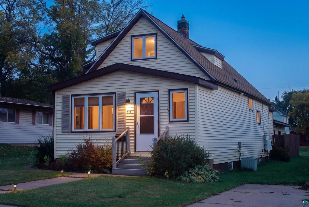 Photo of 517 17th Ave W AVE, Ashland, WI 54806 (MLS # 6128324)