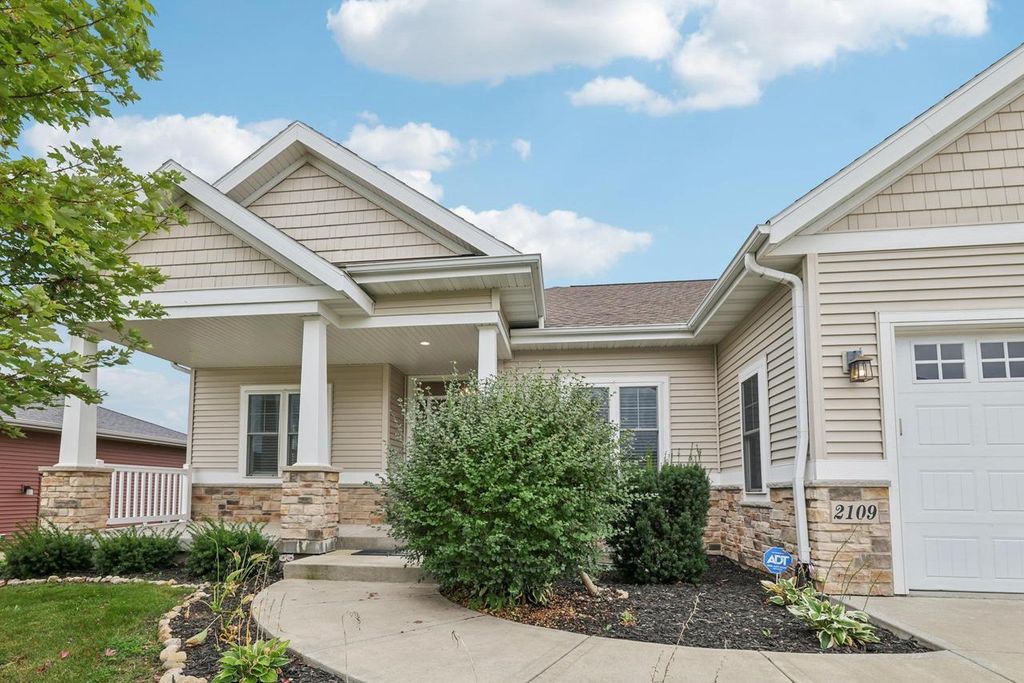 Photo of 2109 Korgen DRIVE, Stoughton, WI 53589 (MLS # 2019708)