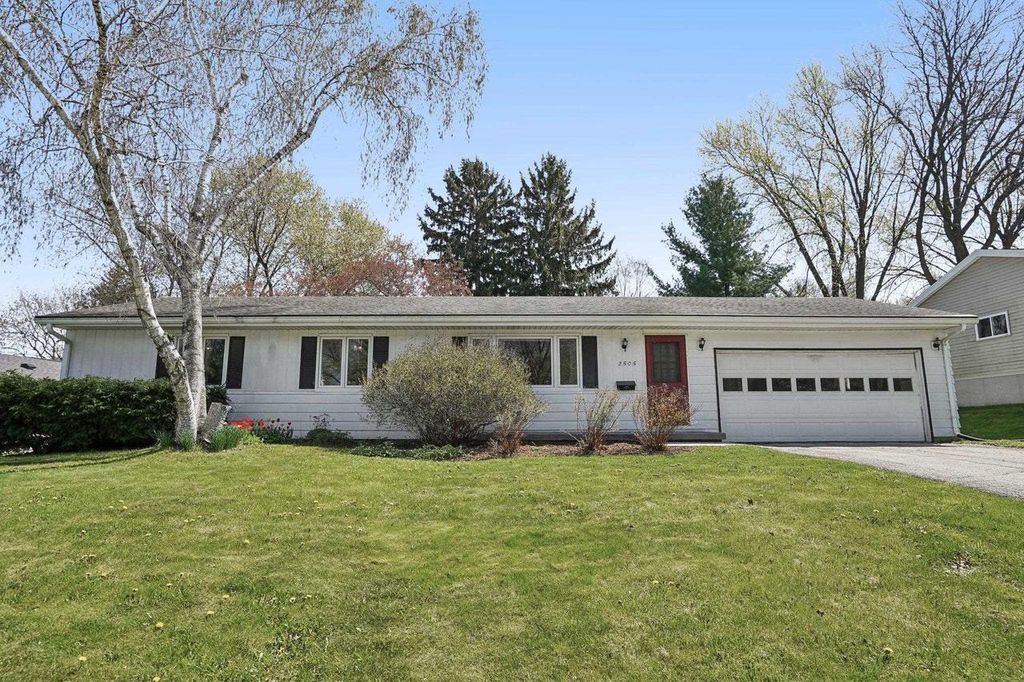 Photo of 2505 Sara ROAD, Madison, WI 53711 (MLS # 2020208)