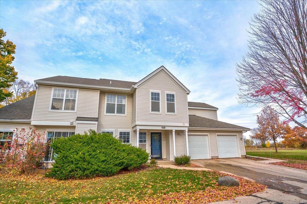 Photo of 2971 Holborn CIRCLE, Madison, WI 53718 (MLS # 2012105)