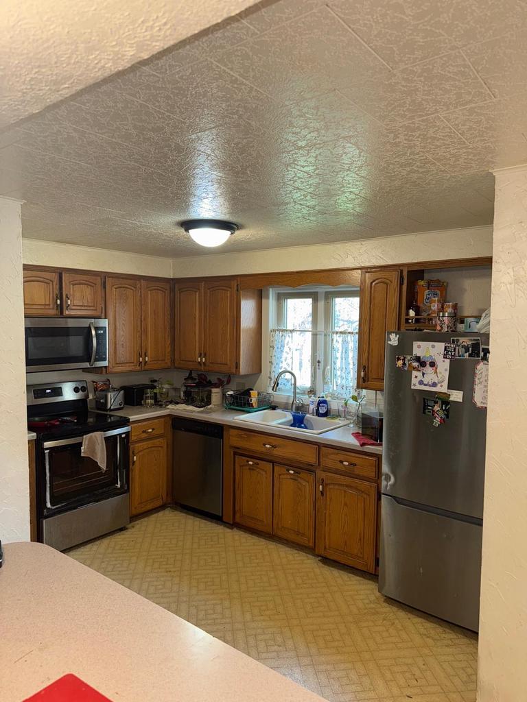 Photo of 1009 Red Oak LANE, Appleton, WI 54915 (MLS # 50333991)