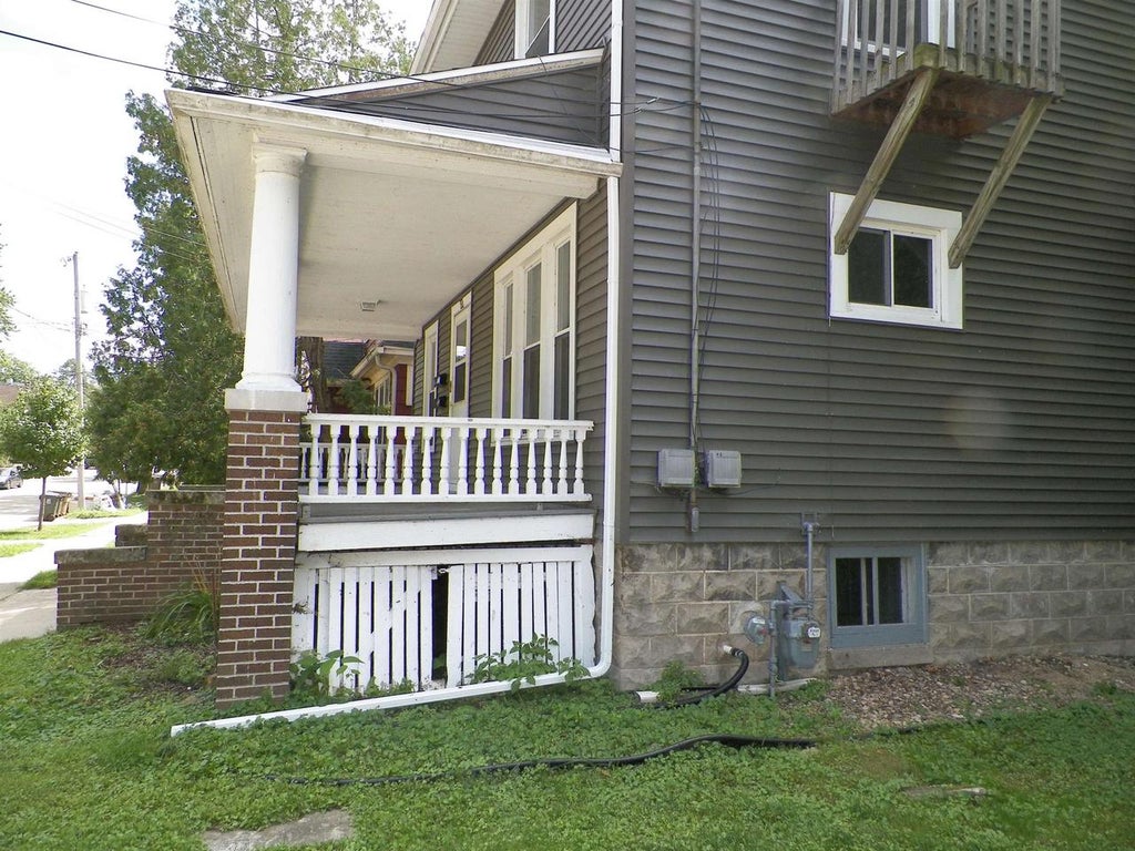 Photo of 426 N Ingersoll STREET, Madison, WI 53703 (MLS # 2032044)