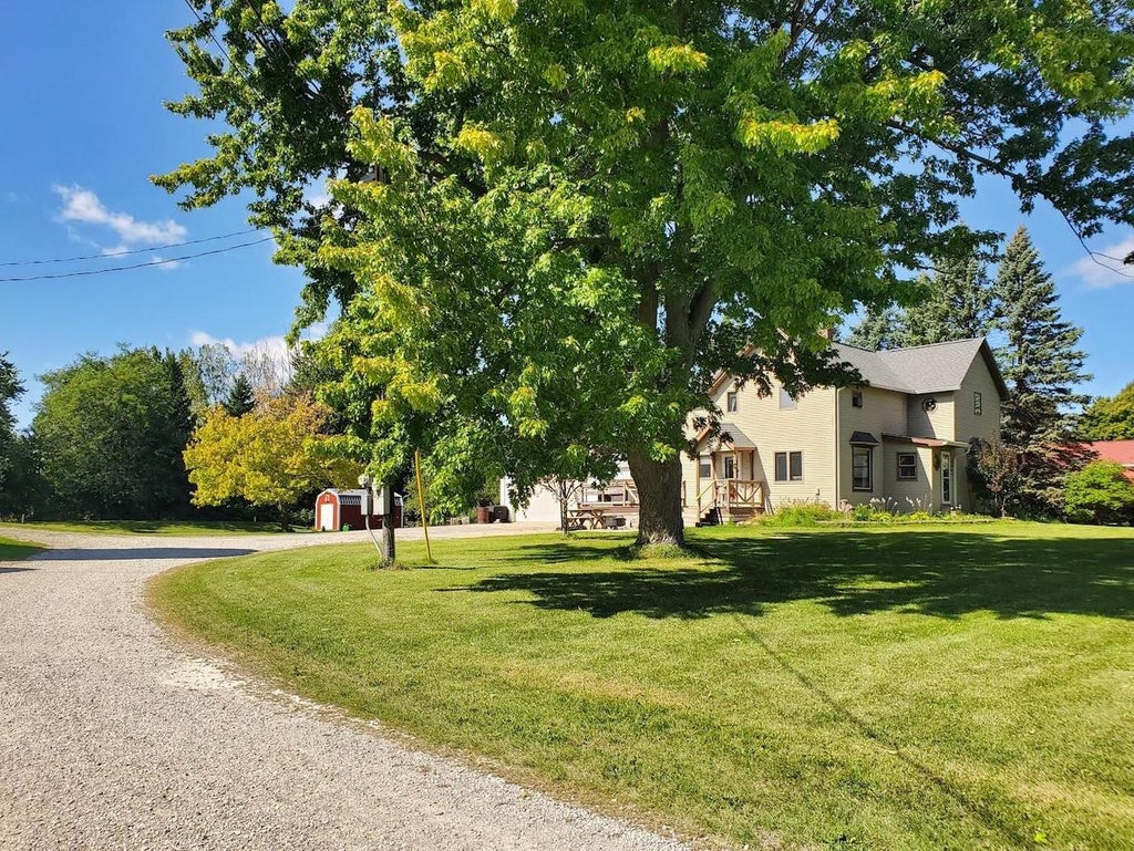 Photo of 5001 N McCarthy ROAD, Appleton, WI 54913 (MLS # 50332581)