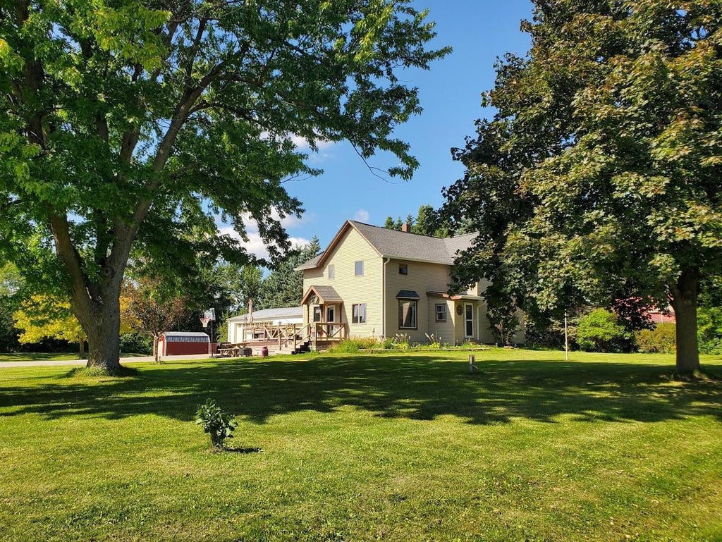 Photo of 5001 N McCarthy ROAD, Appleton, WI 54913 (MLS # 50332581)