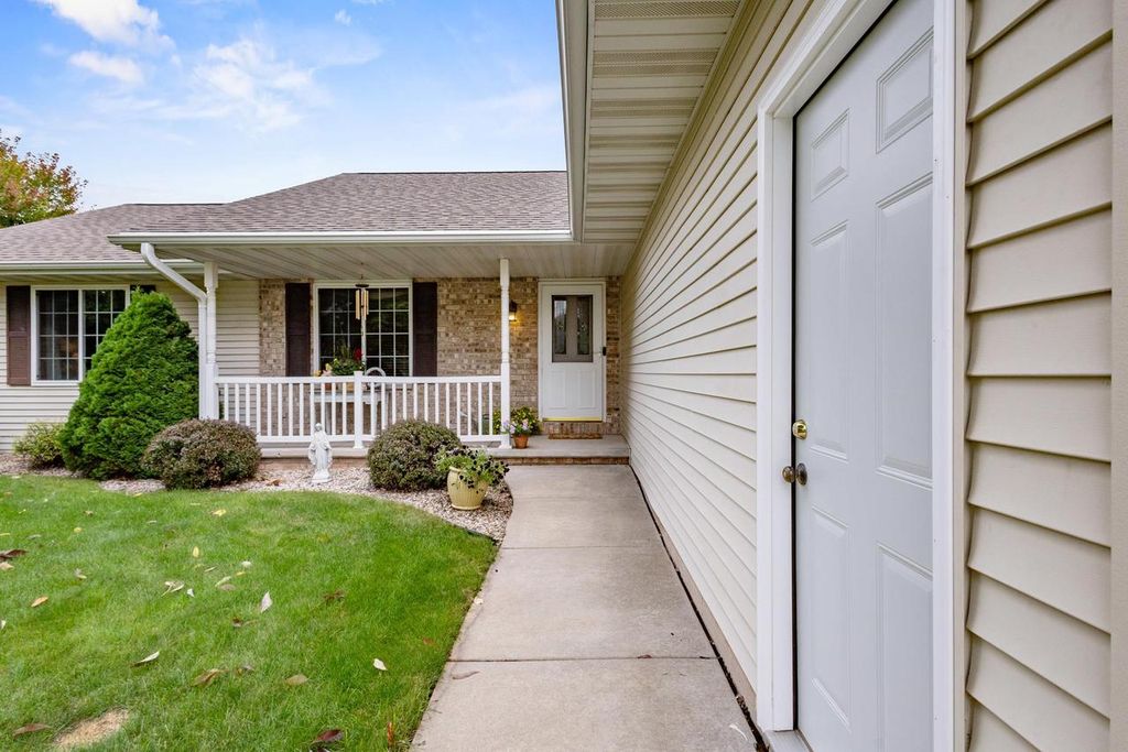Photo of W5318 Amy AVENUE, Appleton, WI 54915 (MLS # 50315659)