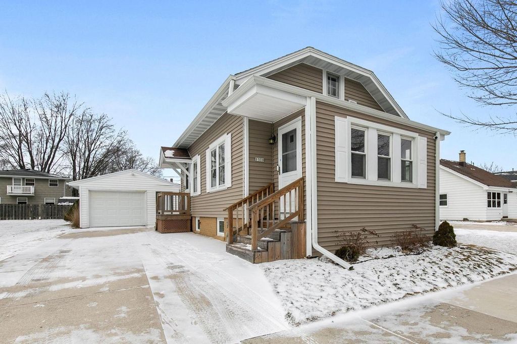 Photo of 1538 N 27th STREET, Sheboygan, WI 53081 (MLS # 50321466)