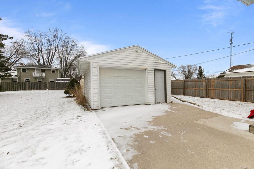 Photo of 1538 N 27th STREET, Sheboygan, WI 53081 (MLS # 50321466)