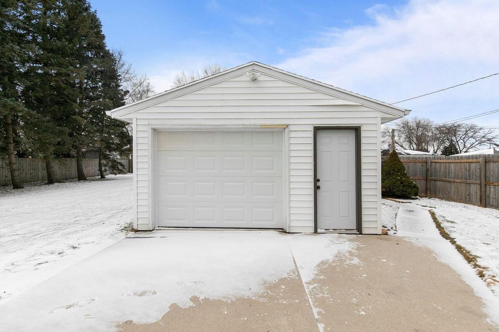 Photo of 1538 N 27th STREET, Sheboygan, WI 53081 (MLS # 50321466)