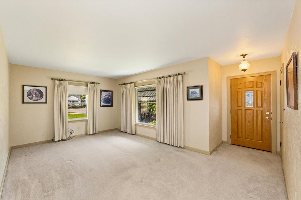 Photo of 1112 Grandad TERRACE, La Crosse, WI 54601 (MLS # 1961137)