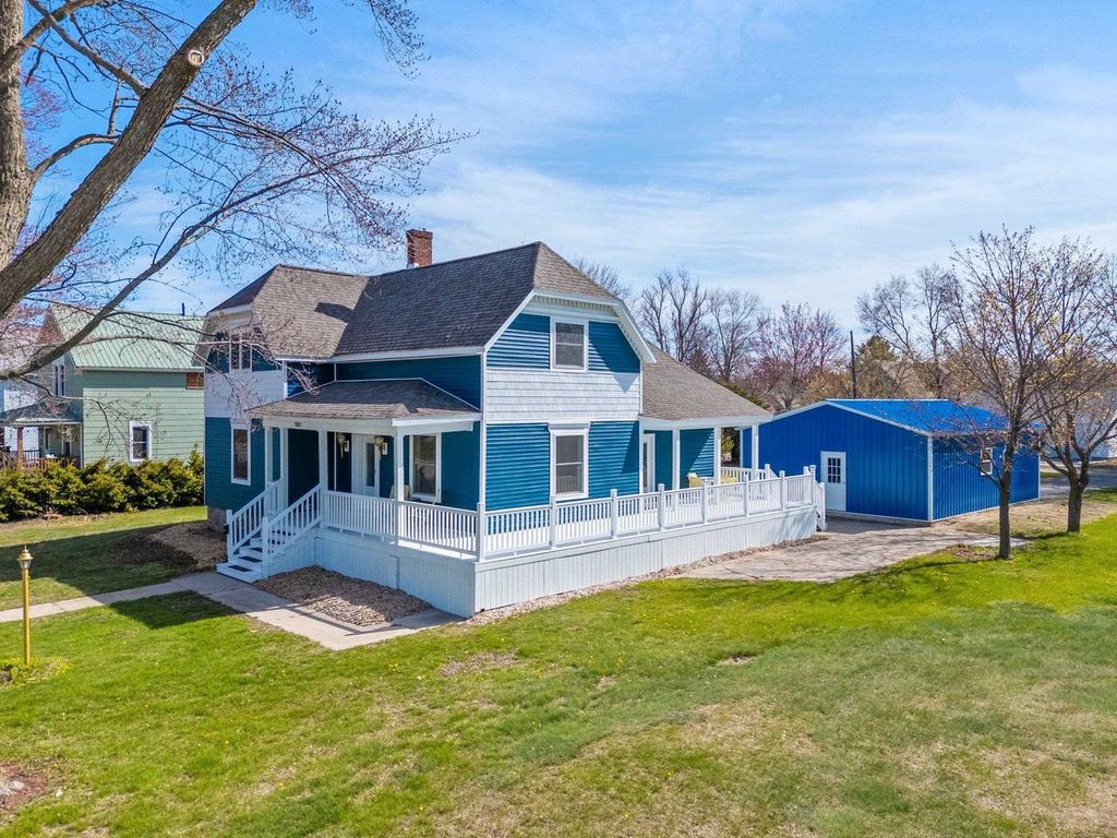 Photo of 180 S Beebe AVENUE, Peshtigo, WI 54157 (MLS # 50320546)