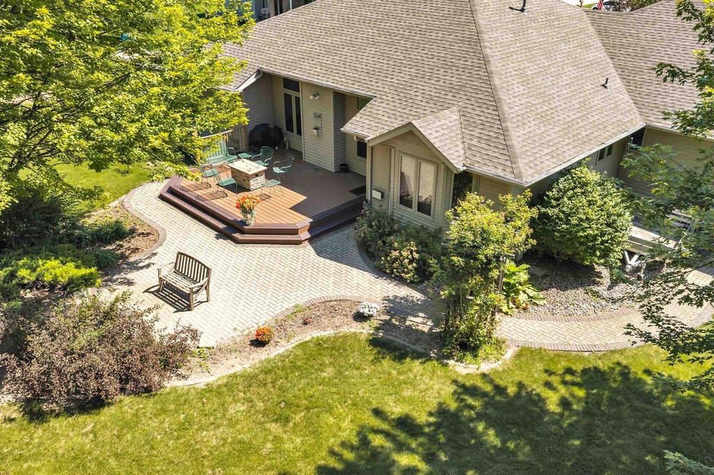 Photo of 1630 Tiffany COURT, De Pere, WI 54115 (MLS # 50329136)