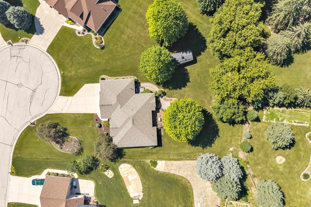 Photo of 1630 Tiffany COURT, De Pere, WI 54115 (MLS # 50329136)