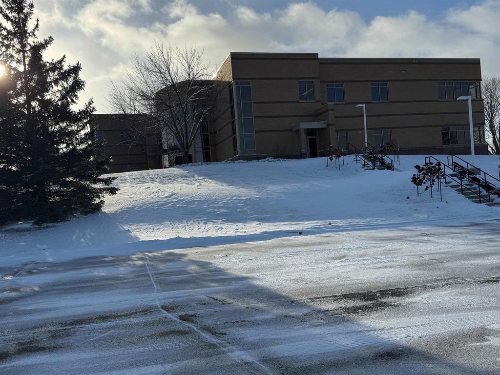 Photo of 469 Security BOULEVARD, Green Bay, WI 54313 (MLS # 50319445)