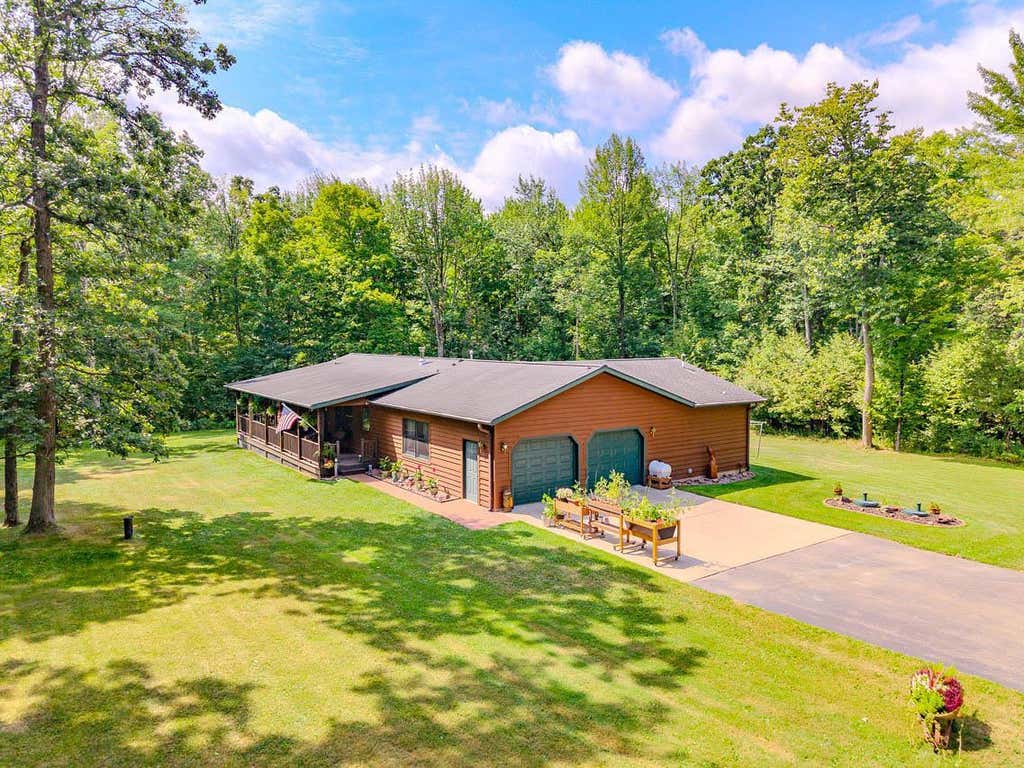 Photo of 246294 County Road Ww, Wausau, WI 54401 (MLS # 22604053)
