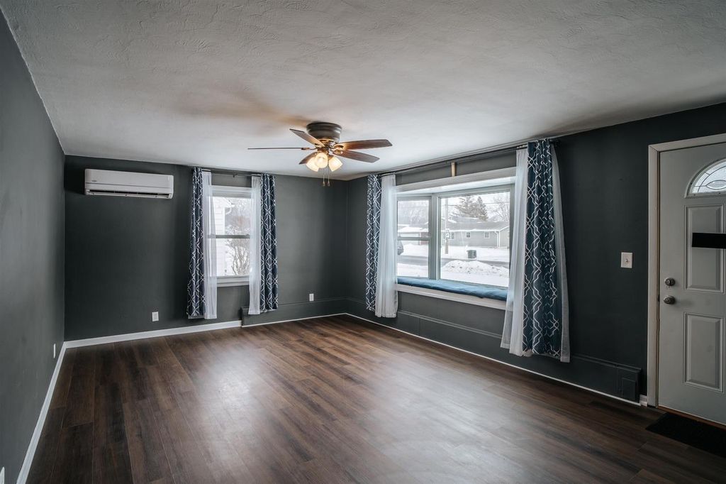 Photo of 1127 Cardinal LANE, Howard, WI 54313 (MLS # 50320297)