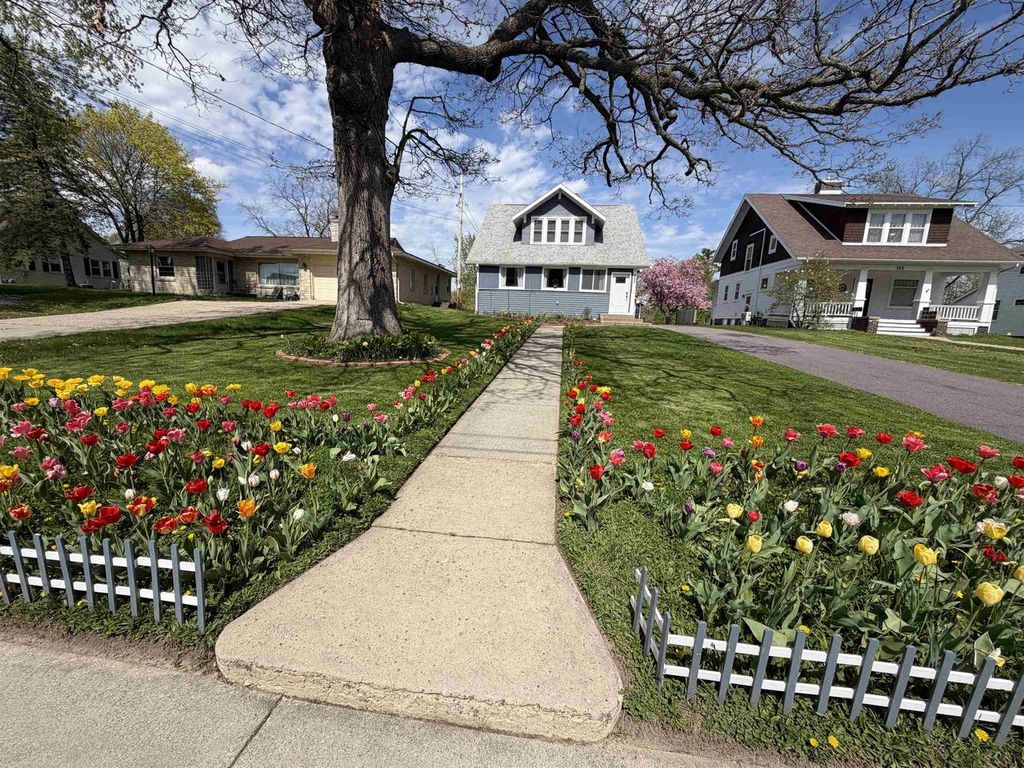 Photo of 333 W State STREET, Mauston, WI 53948 (MLS # 2023245)