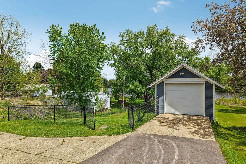 Photo of 333 W State STREET, Mauston, WI 53948 (MLS # 2023245)