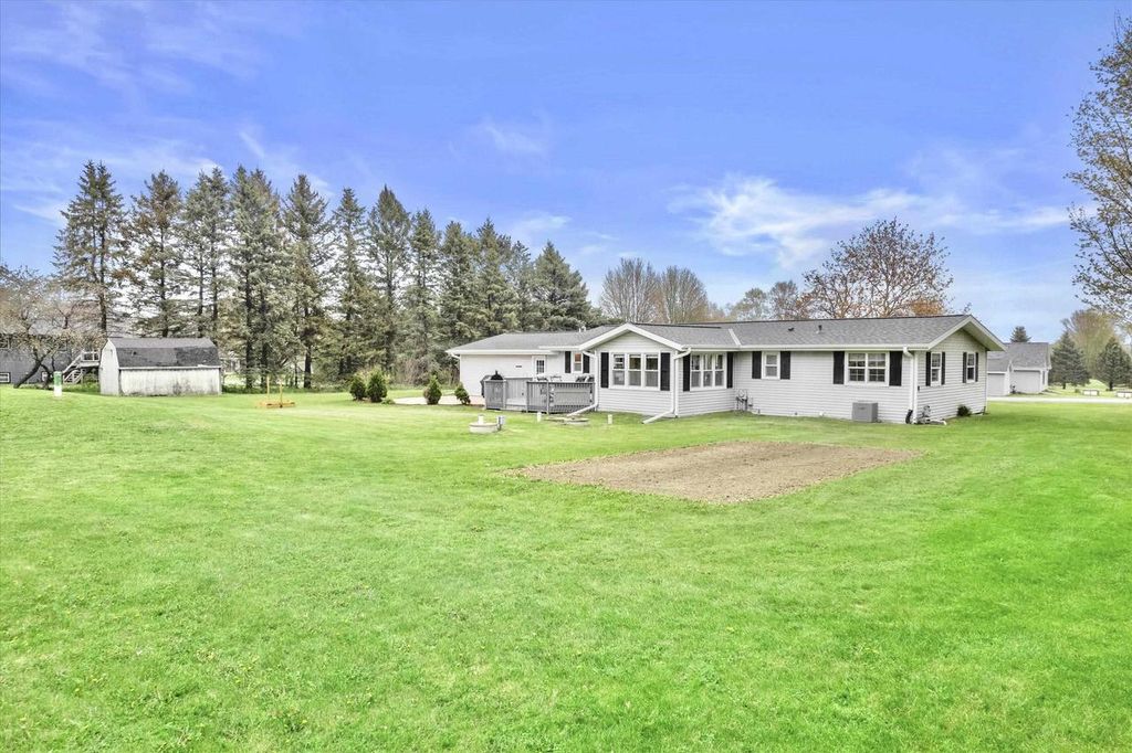 Photo of W1179 Stein WAY, Ashippun, WI 53066 (MLS # 2022004)