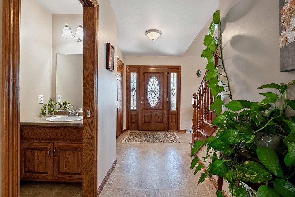 Photo of 2018 Bracton ROAD, Suamico, WI 54313 (MLS # 50326297)