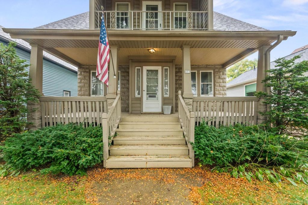 Photo of 403 N 69th STREET, Wauwatosa, WI 53213 (MLS # 1939460)