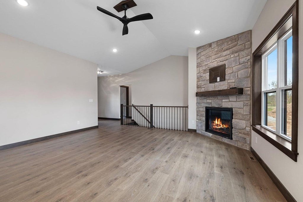 Photo of 1699 Trefoil TRAIL, Green Bay, WI 54313 (MLS # 50333283)