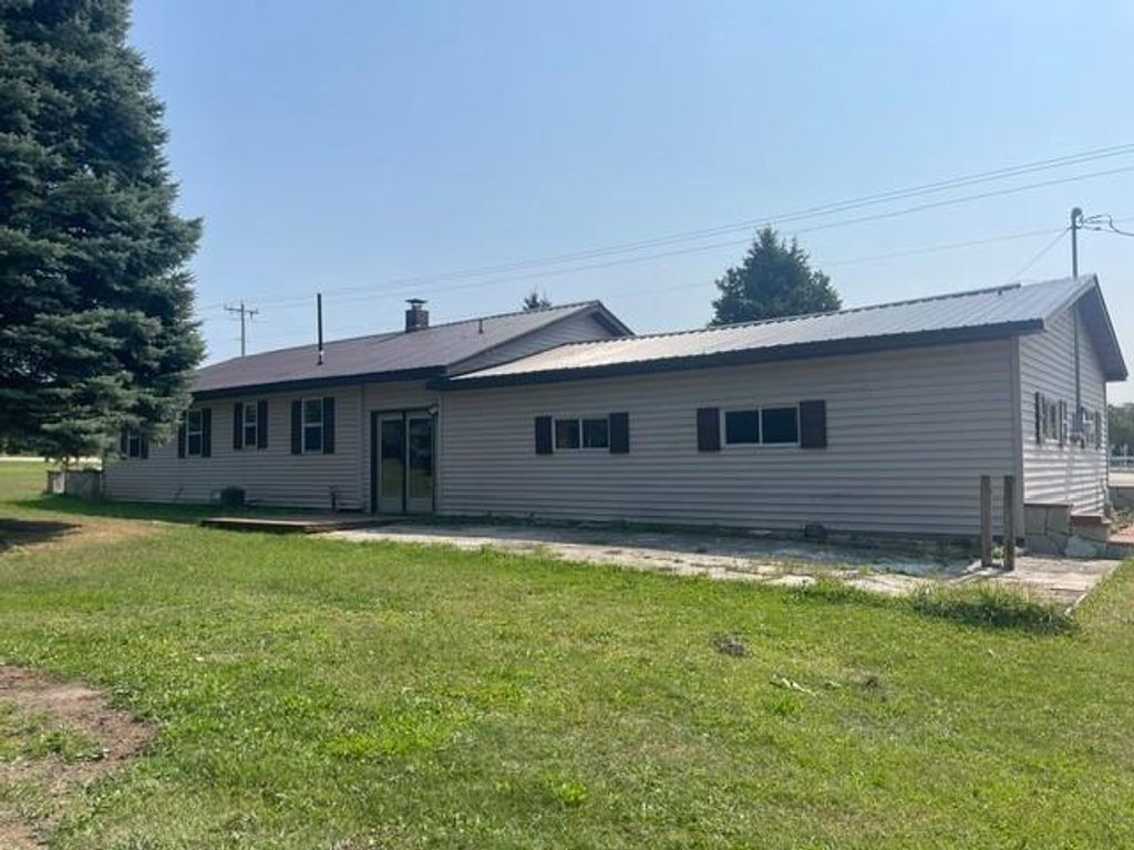 Photo of 7554 State Hwy 42/57, Sturgeon Bay, WI 54235 (MLS # 50318711)