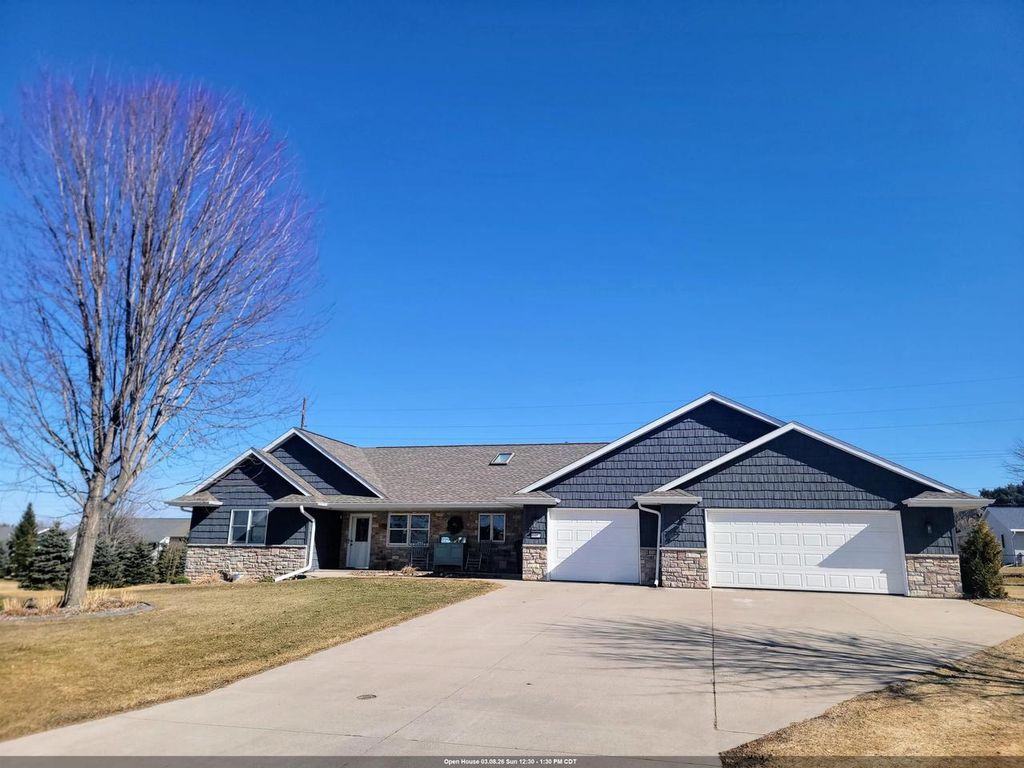 Photo of 1503 North Star COURT, New London, WI 54961 (MLS # 50321857)