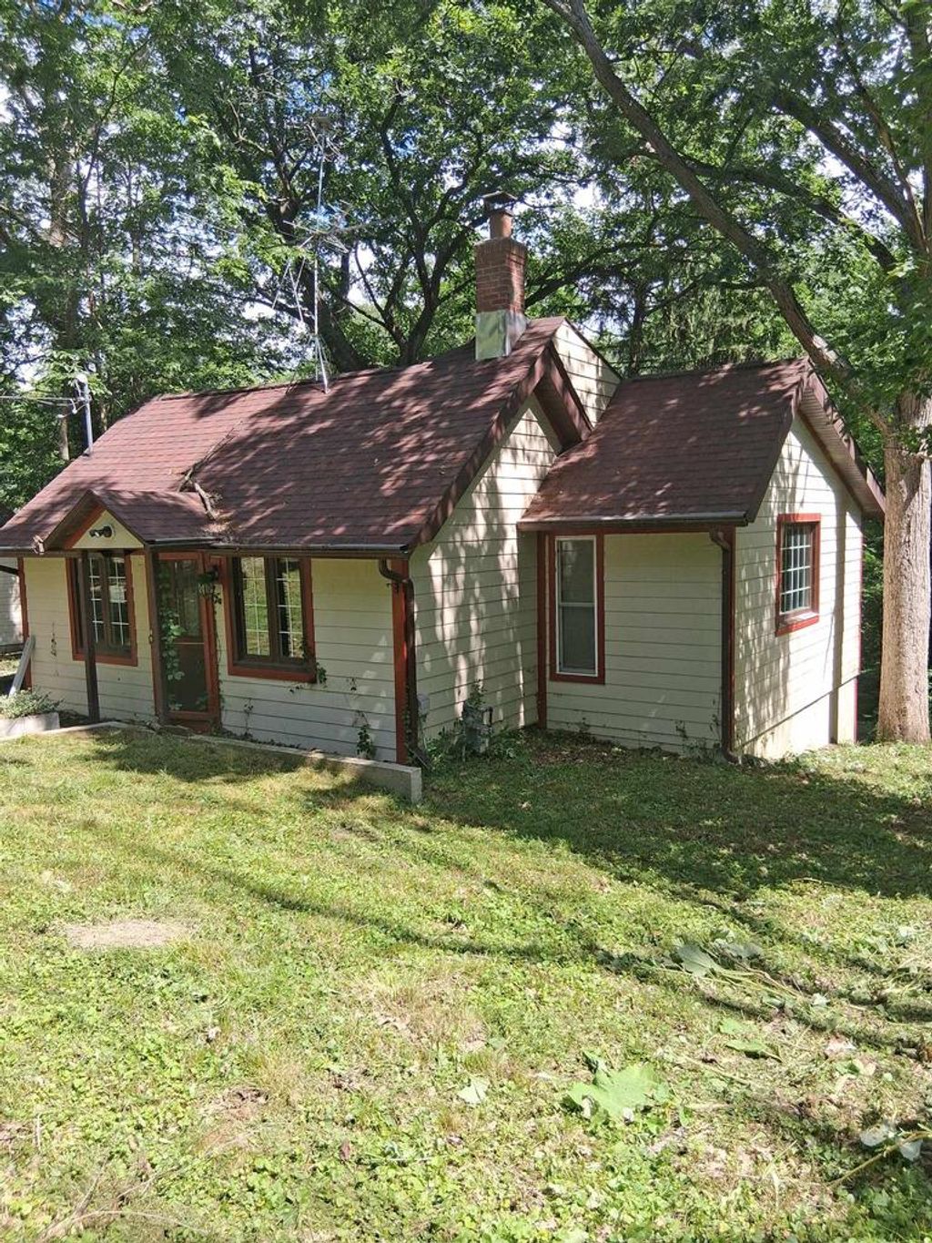 Photo of w8846 Hickory DRIVE, Delavan, WI 53115 (MLS # 2025654)
