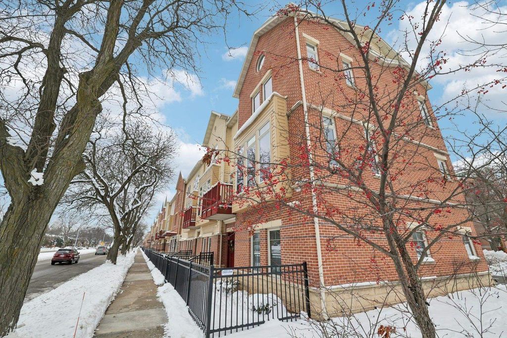 Photo of 694 N Midvale BOULEVARD, Madison, WI 53705 (MLS # 2017144)