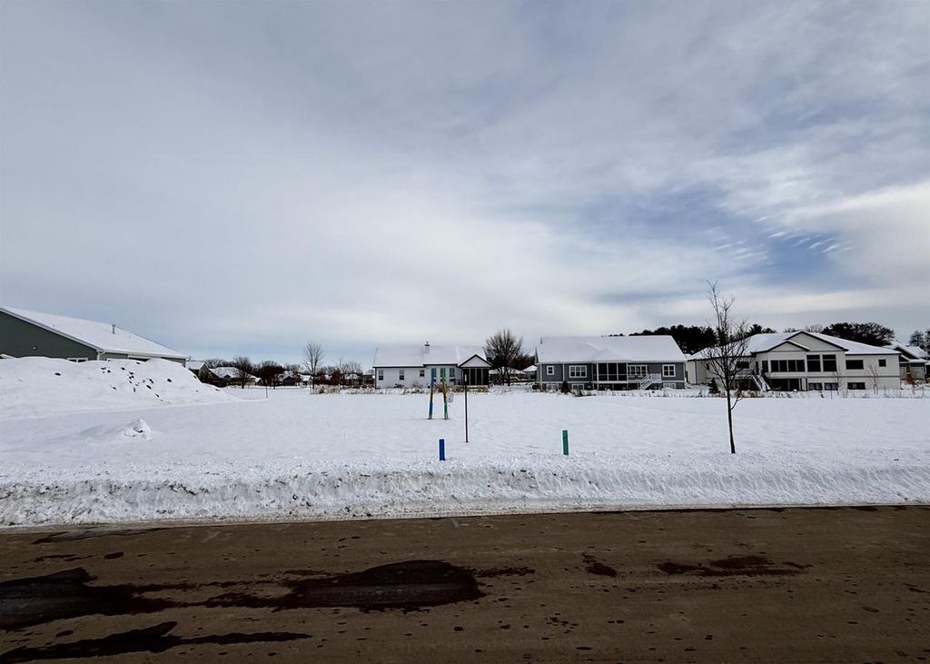 Photo of 7701 Stonecrop WAY, Deforest, WI 53532 (MLS # 2013901)