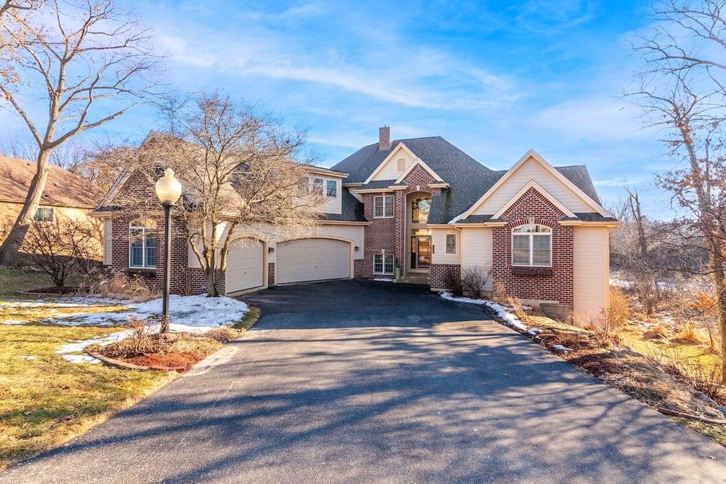 Photo of 743 Royal Troon COURT, Oconomowoc, WI 53066 (MLS # 1951342)