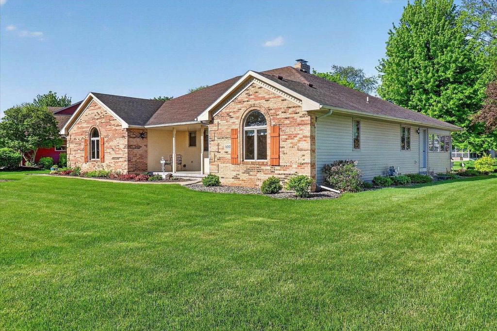 Photo of 800 King STREET, Stoughton, WI 53589 (MLS # 2023363)
