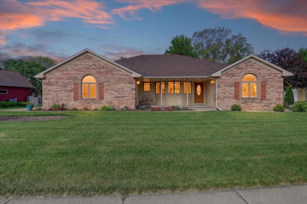 Photo of 800 King STREET, Stoughton, WI 53589 (MLS # 2023363)