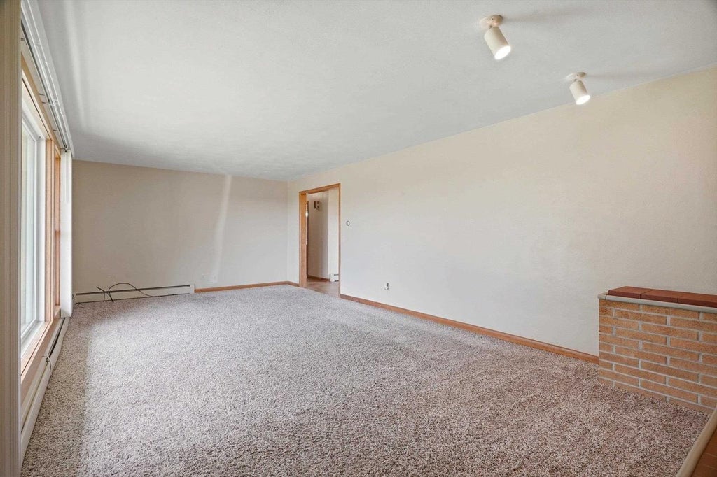 Photo of 1412 N Oak AVENUE, Marshfield, WI 54449 (MLS # 22603400)