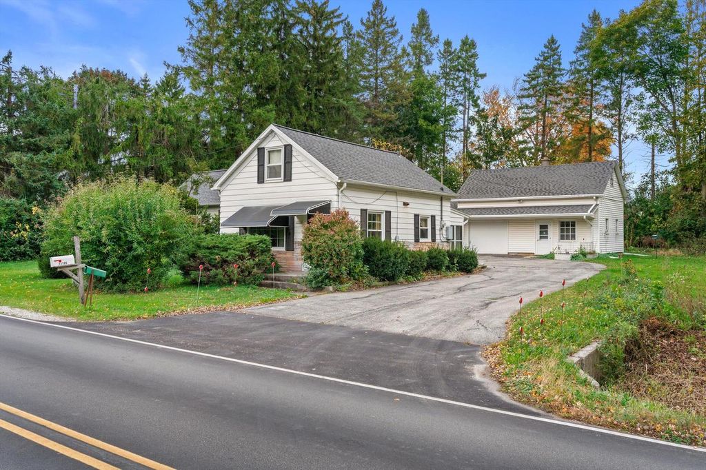 Photo of 11126 W Freistadt ROAD, Mequon, WI 53097 (MLS # 1940653)